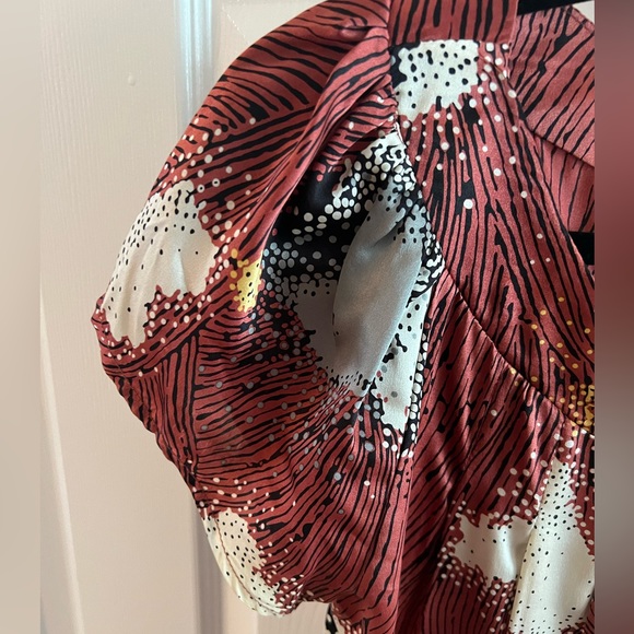 Nu Collective, small, silk - Picture 9 of 9